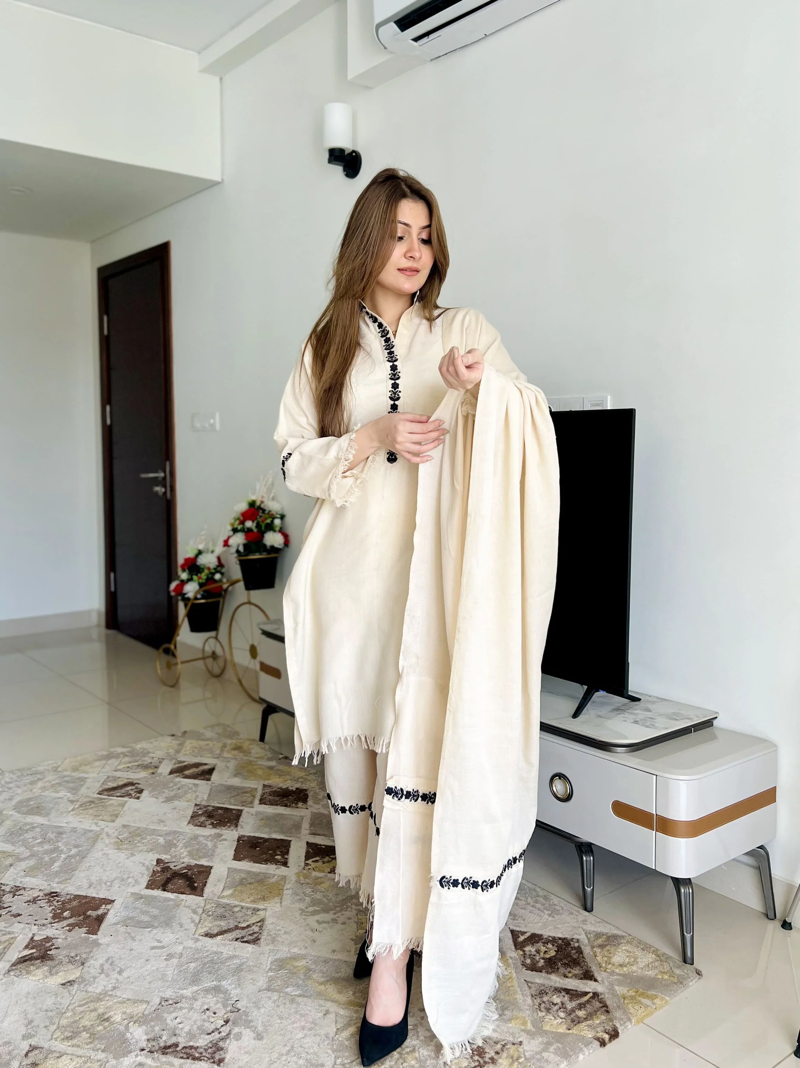 Aive 3PC - Image 4