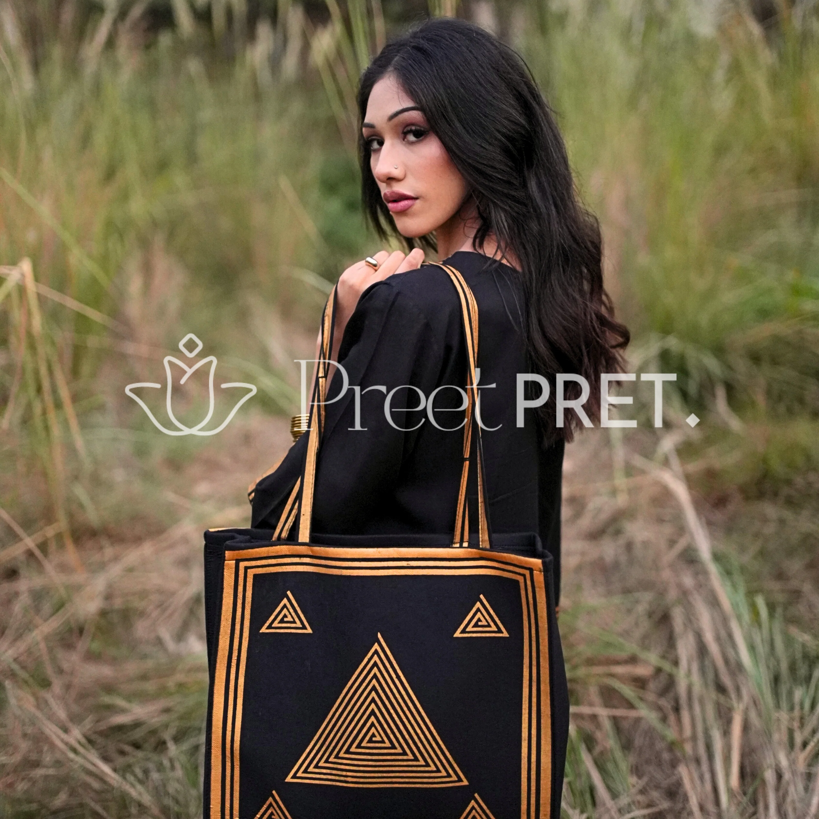 ARCANE THREADS Wear with Bag - Image 4
